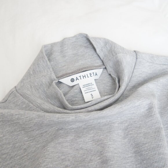 Athleta Signature Rib Mockneck Turtleneck Shirt Size Small in Color Grey Heather - Picture 2 of 12